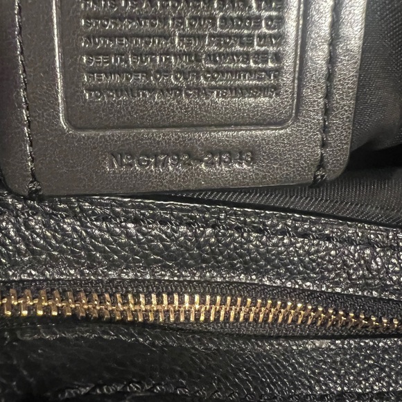 Coach Black Pebble Shoulder Bag - Picture 11 of 12